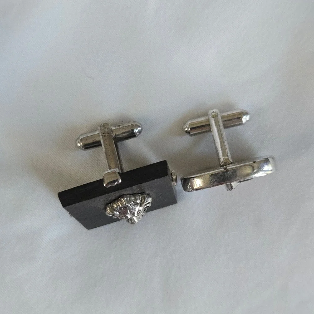 VTG Mismatched Cufflinks Lion Elephant Black Pink Men OS Animal Safari Unbranded